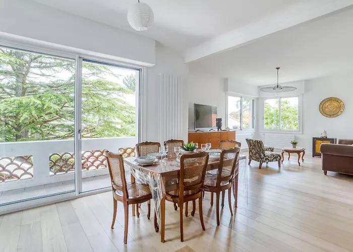 Le Deck - Grande Maison Familliale Proche